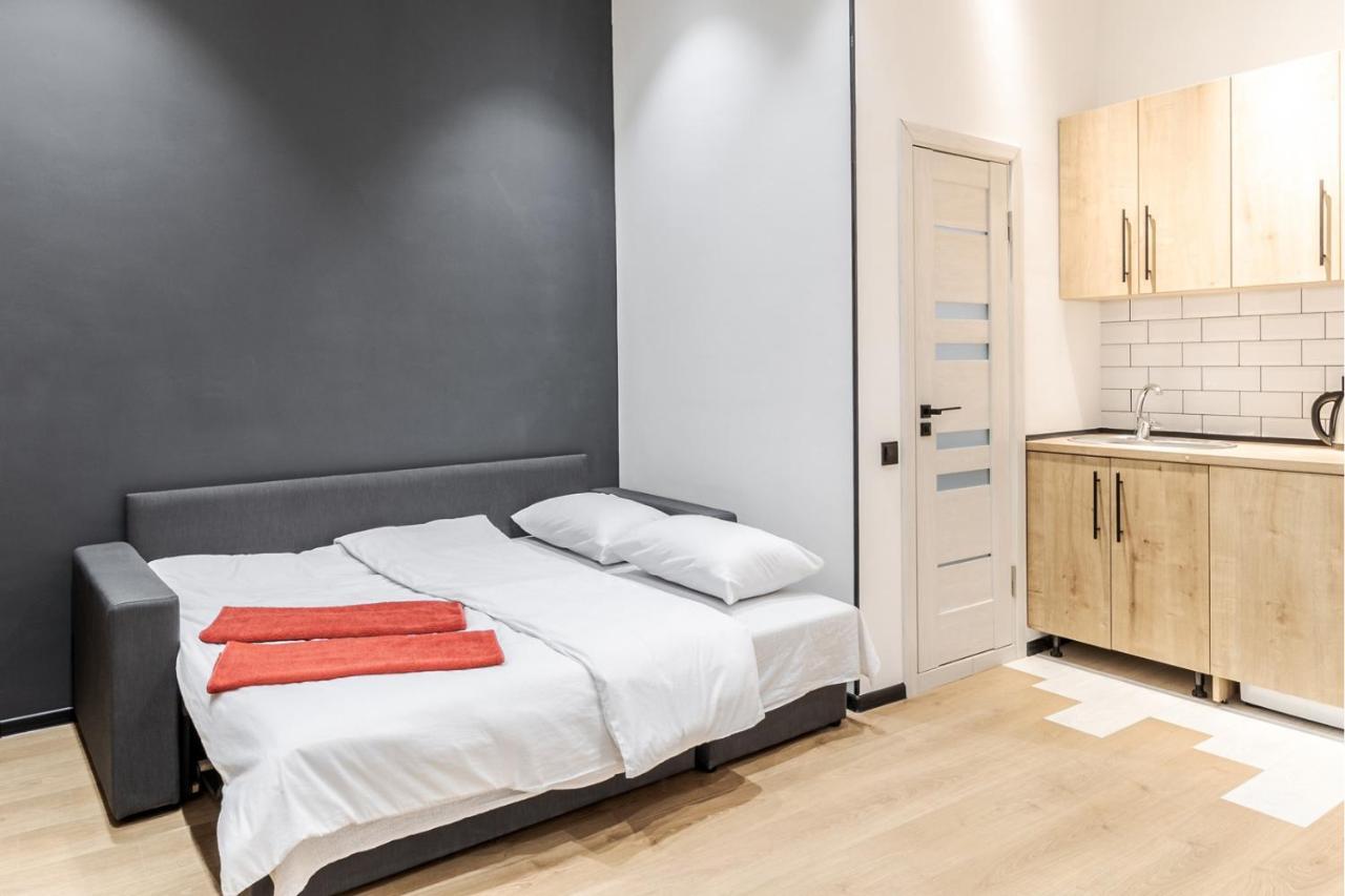 לבוב Modern Apartment In The Old City מראה חיצוני תמונה